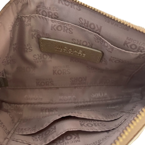 MICHAEL KORS GOLD METALLIC WRISTLET - Picture 2 of 6
